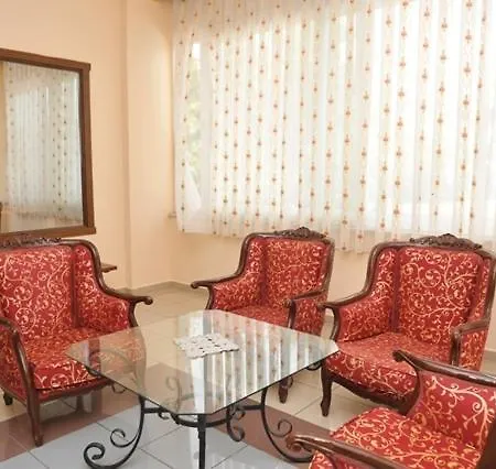 Best House Apart 2 3* אלאניה